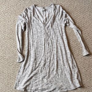 Abercrombie & Fitch Light Gray Top